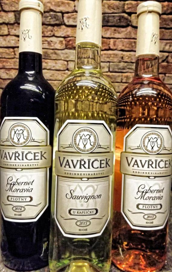 Penzion A Vinarstvi Vavricek Brezi المظهر الخارجي الصورة